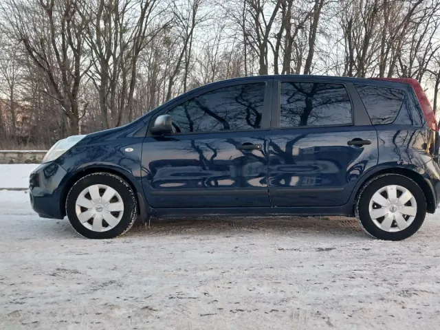 Nissan Note - фото 4