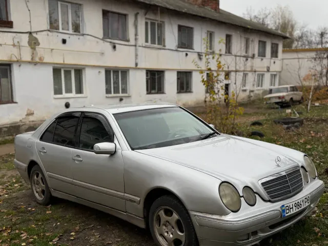 Mercedes-Benz E-Класс - фото 1
