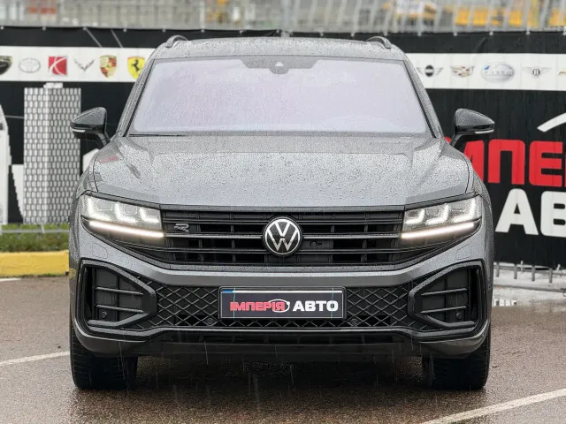 Volkswagen Touareg - фото 4