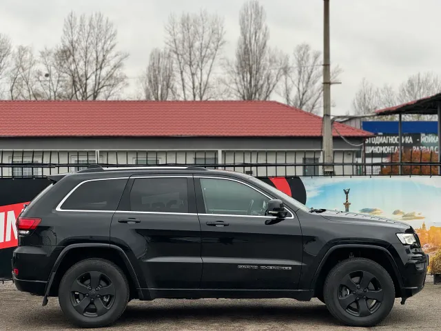 Jeep Grand Cherokee - фото 4