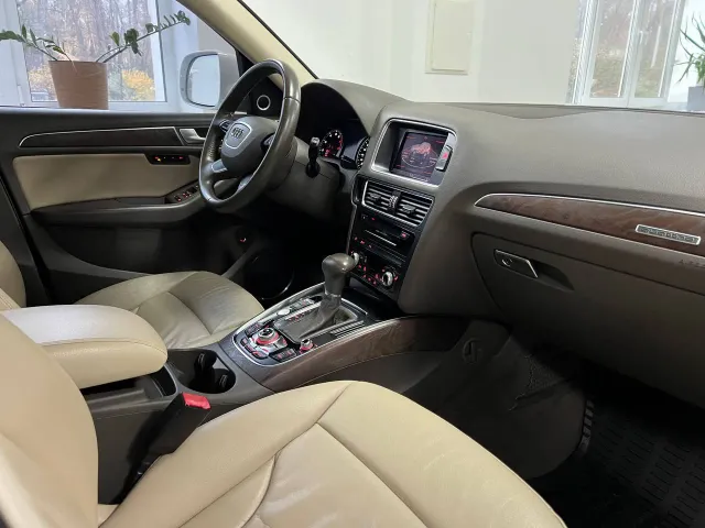 Audi Q5 - фото 5