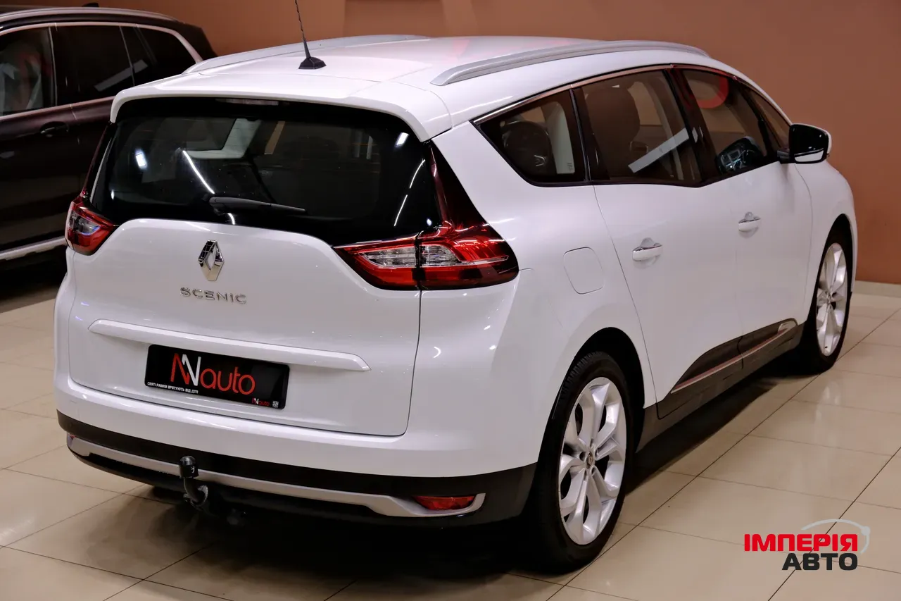 Renault Scenic - фото 5