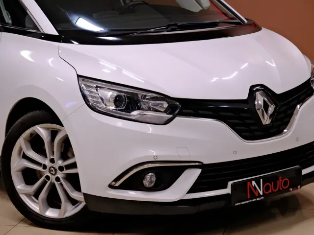 Renault Scenic - фото 3