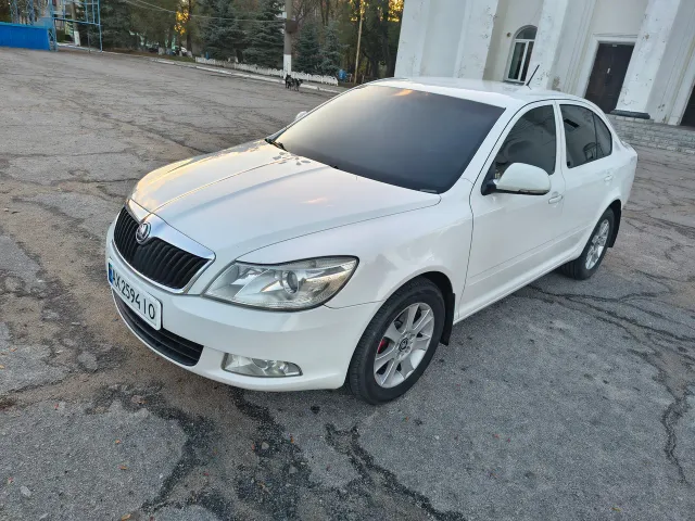 Skoda Octavia - фото 2