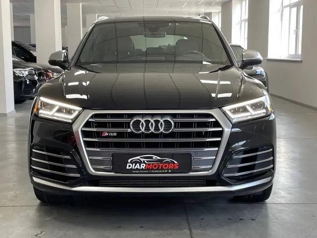 Audi SQ5 - фото 1