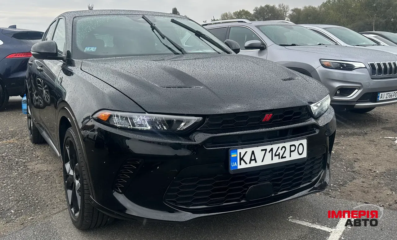 Dodge Hornet - фото 1