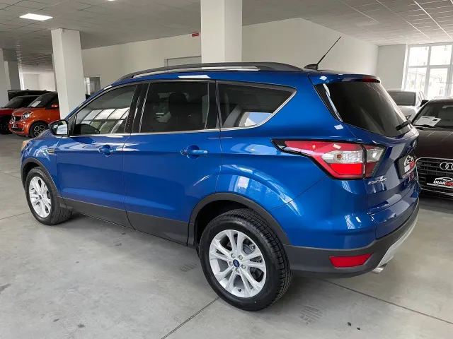 Ford Escape - фото 3