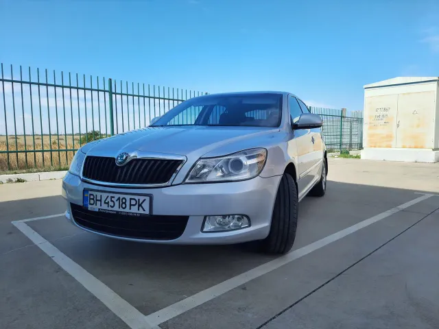 Skoda Octavia - фото 1