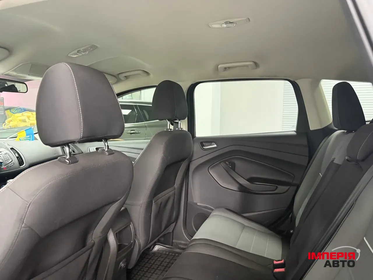 Ford Escape - фото 6