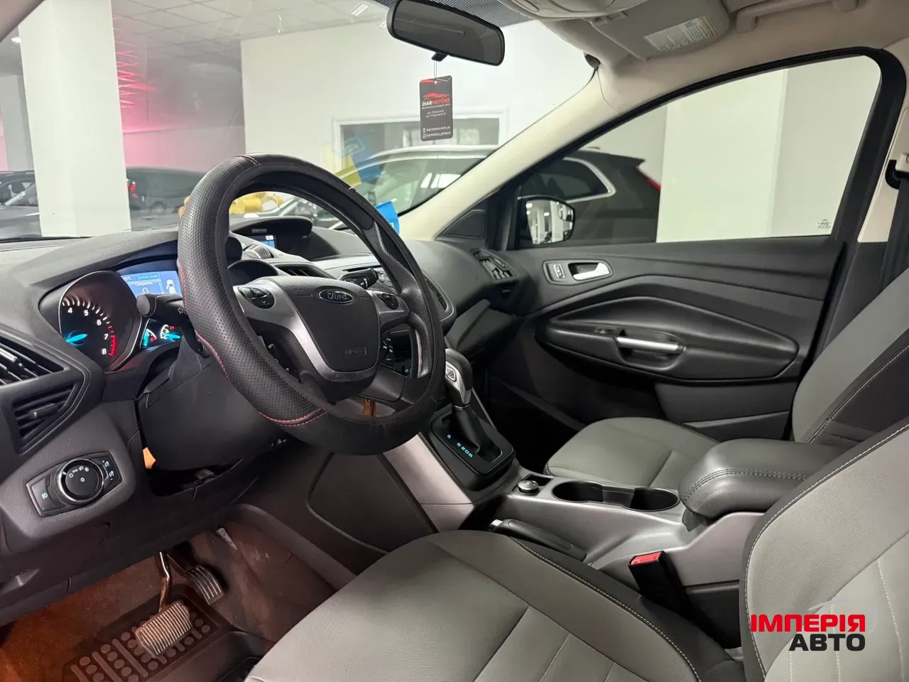 Ford Escape - фото 5