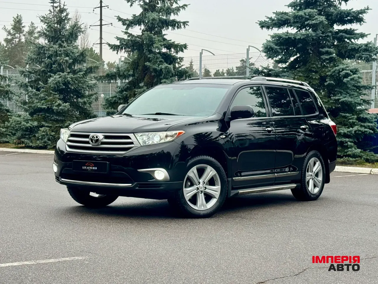 Toyota Highlander - фото 1
