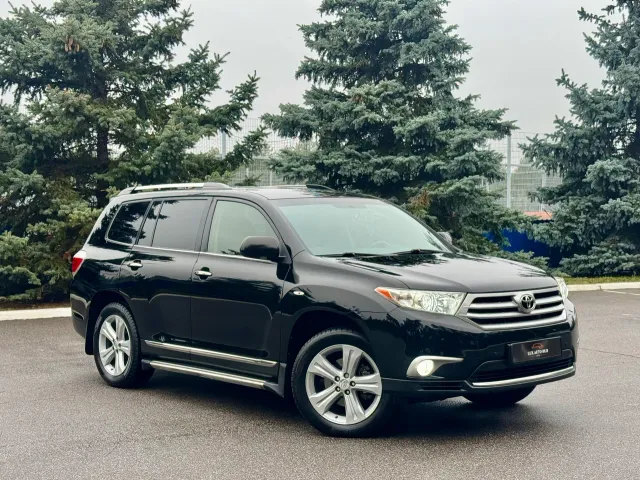 Toyota Highlander - фото 3