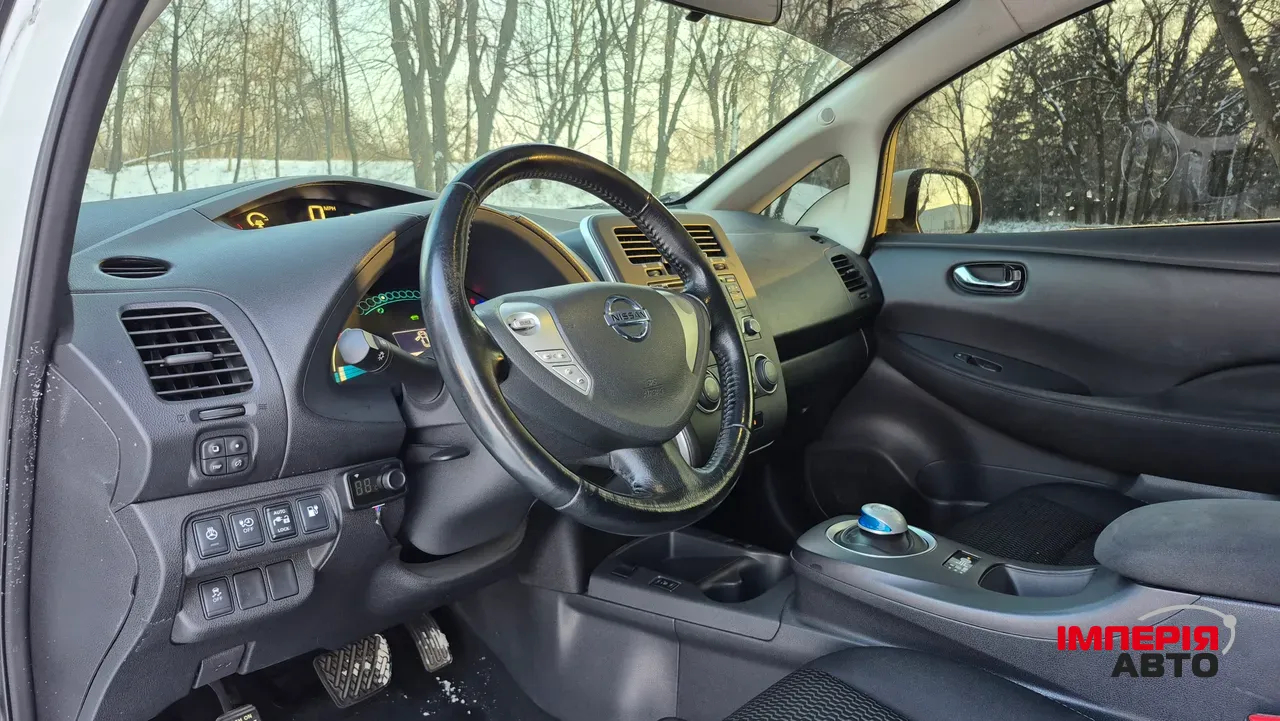 Nissan Leaf - фото 16