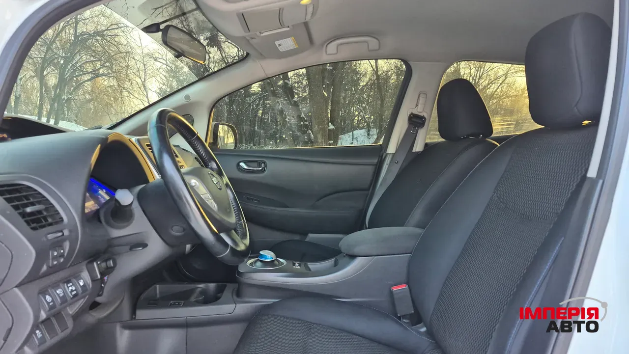 Nissan Leaf - фото 15