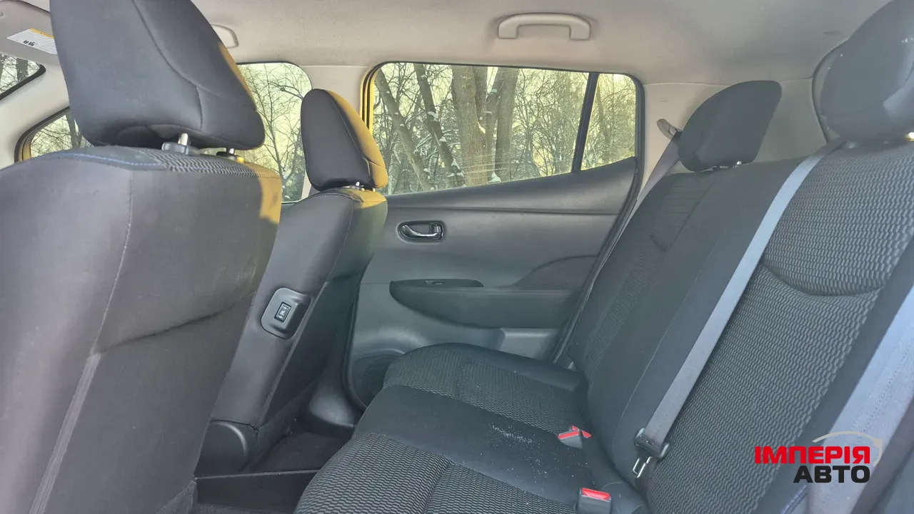 Nissan Leaf - фото 17