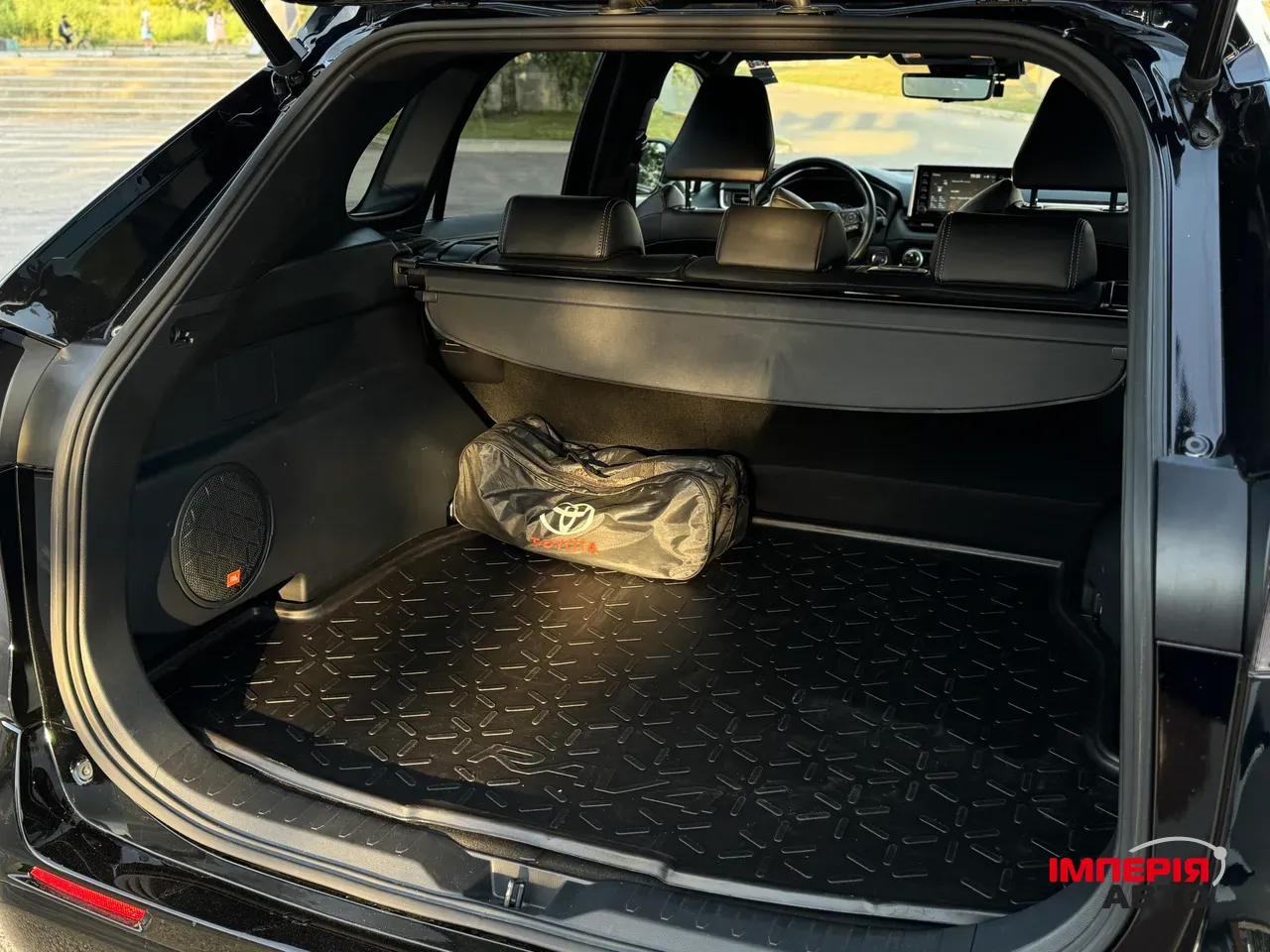 Toyota RAV4 - фото 39