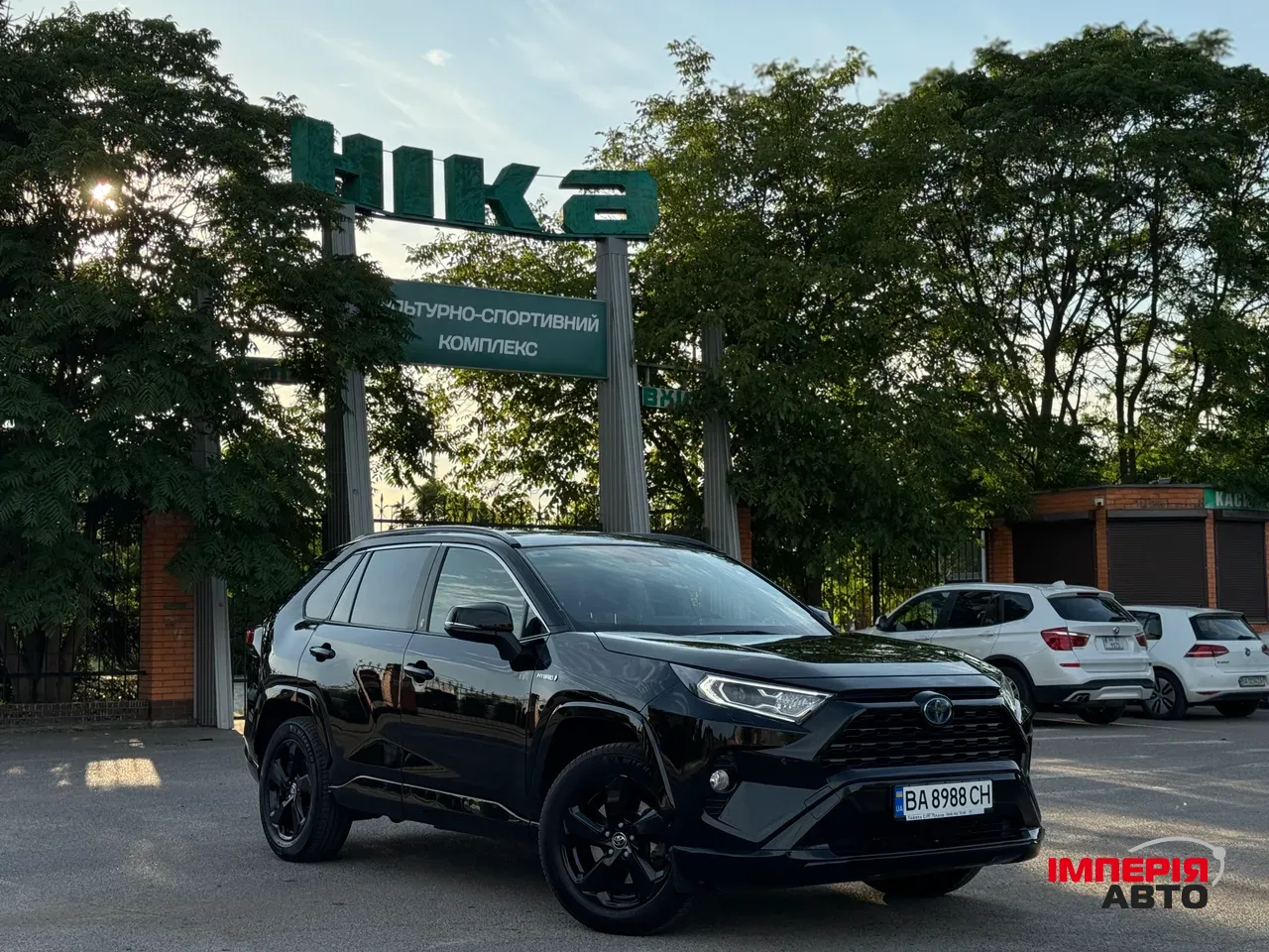 Toyota RAV4 - фото 3