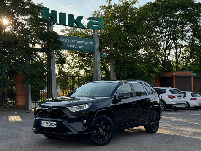 Toyota RAV4 - фото 2