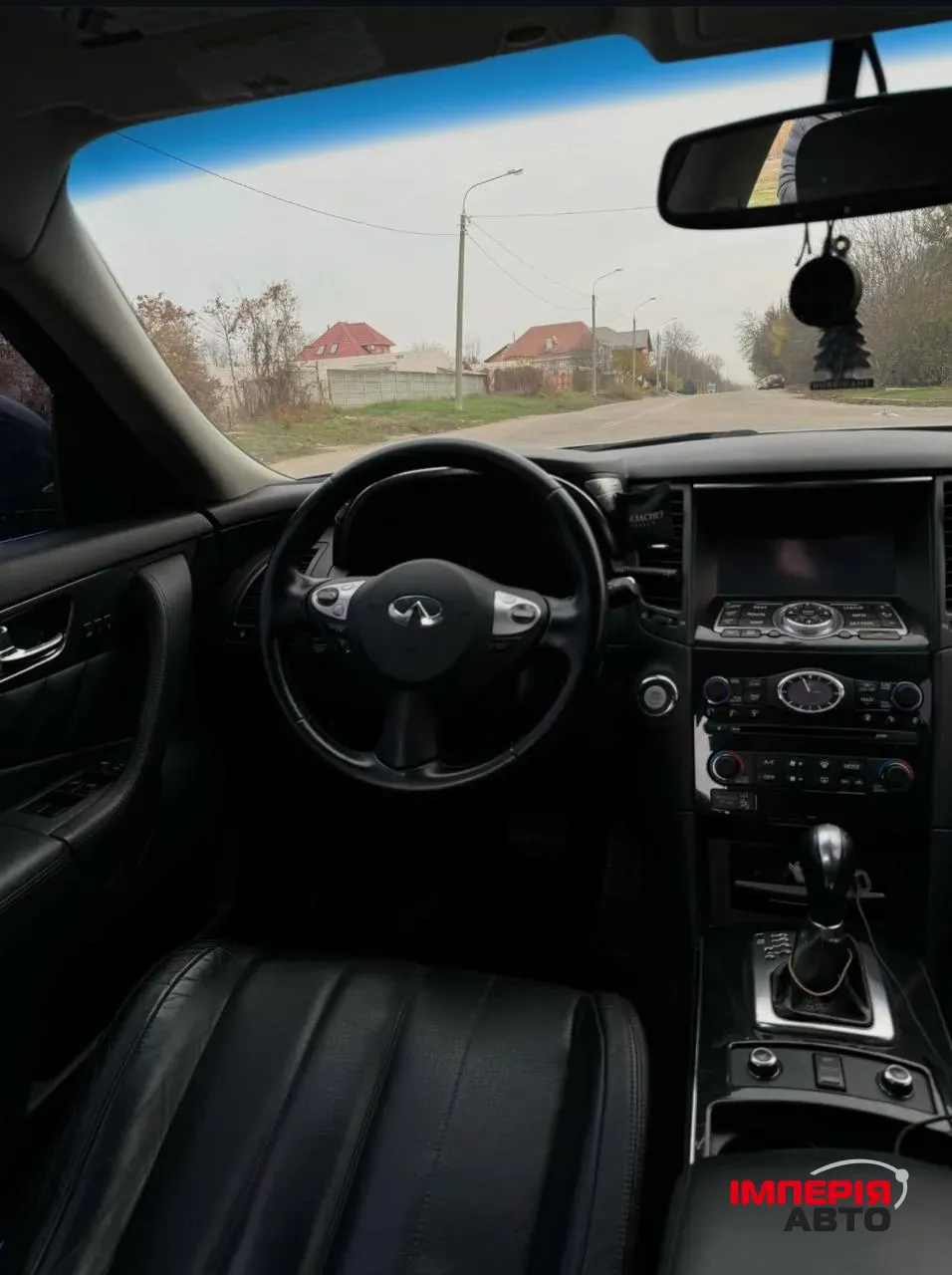 Infiniti QX70 - фото 4