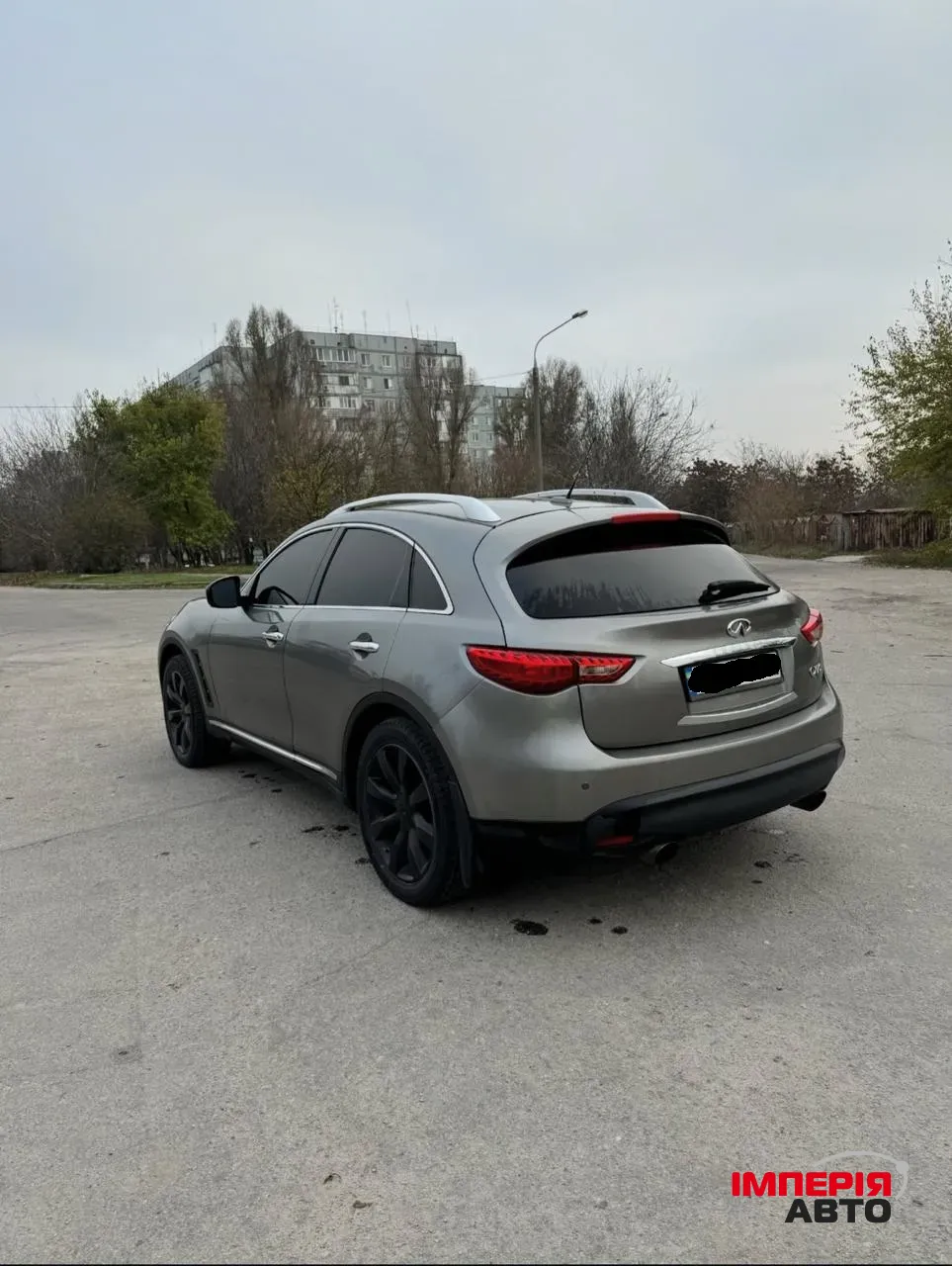 Infiniti QX70 - фото 2