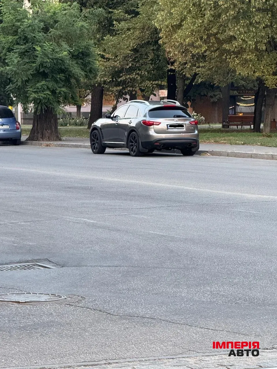 Infiniti QX70 - фото 6