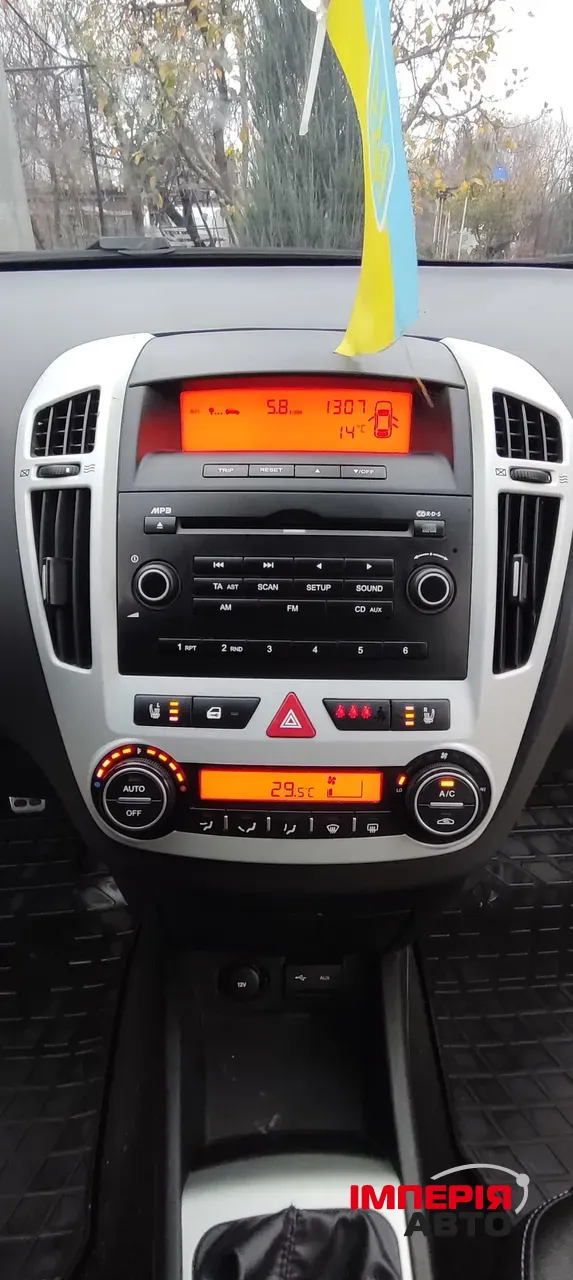 Kia Ceed - фото 10