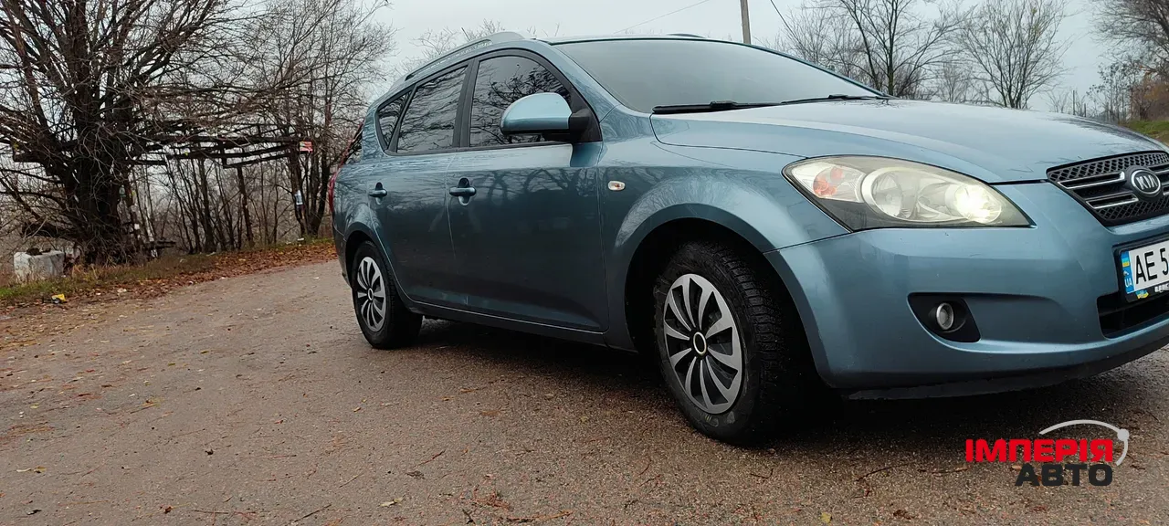 Kia Ceed - фото 5