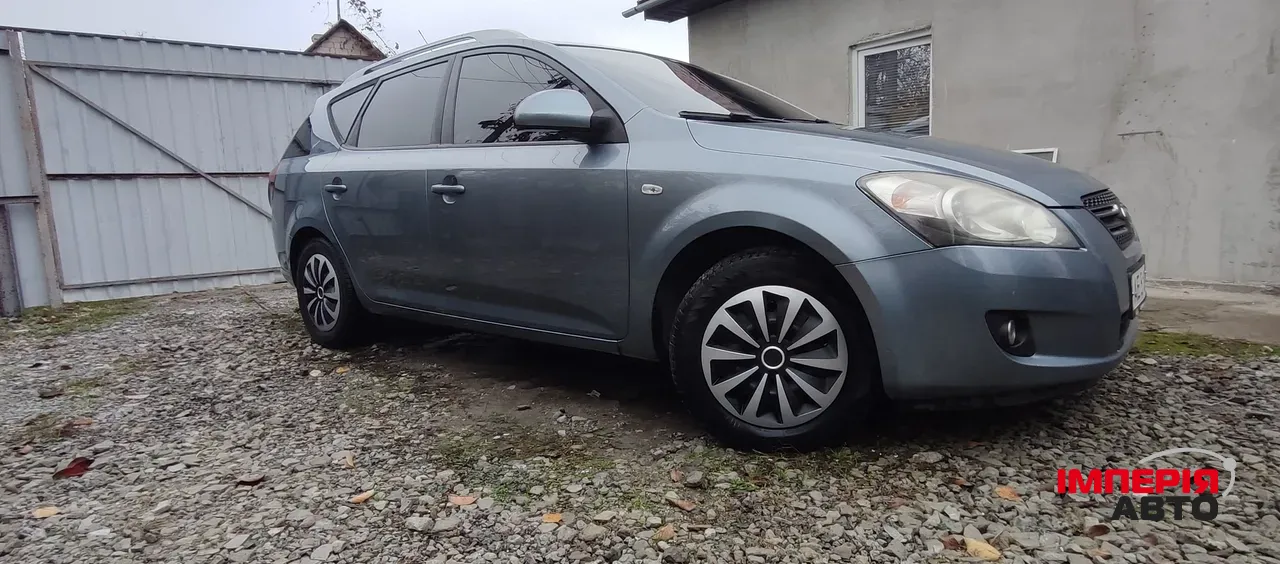 Kia Ceed - фото 9