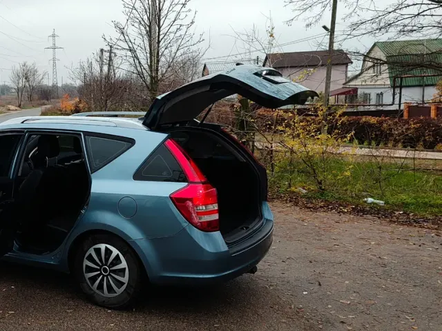 Kia Ceed - фото 4