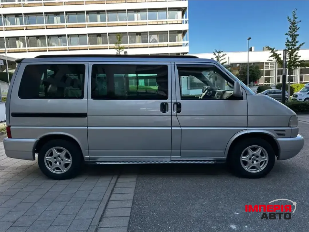Volkswagen Transporter - фото 7
