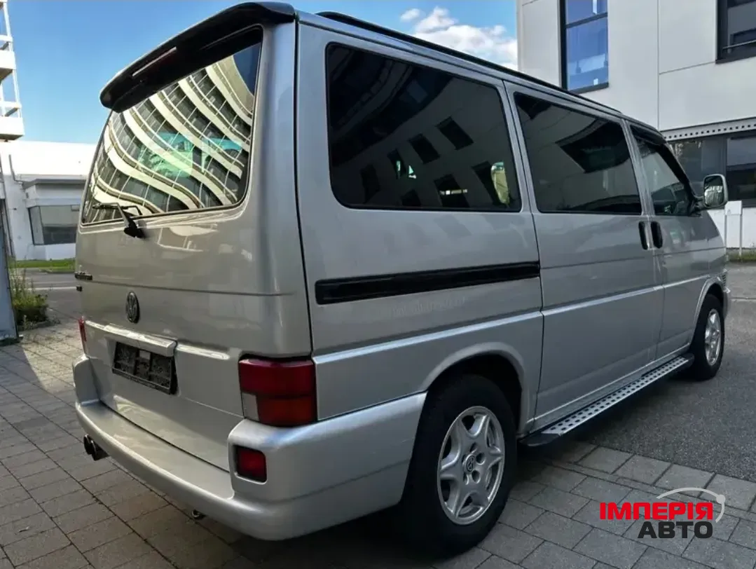 Volkswagen Transporter - фото 8
