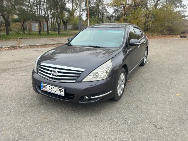 Nissan Teana - фото 1