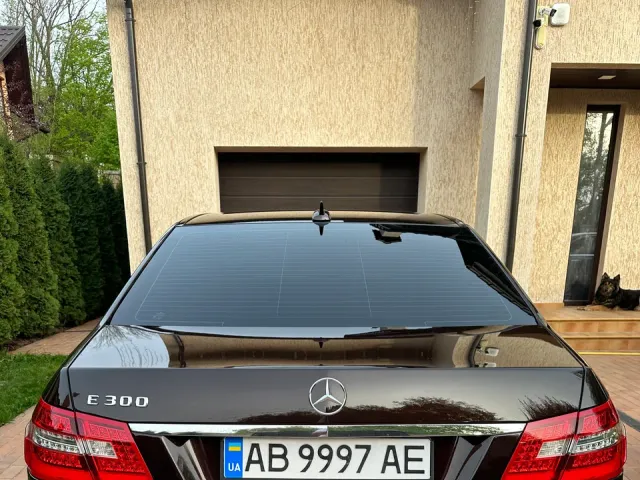 Mercedes-Benz E-Класс - фото 5