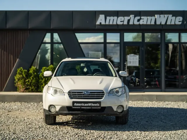 Subaru Outback - фото 2
