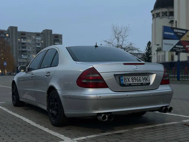 Mercedes-Benz E-Класс - фото 5