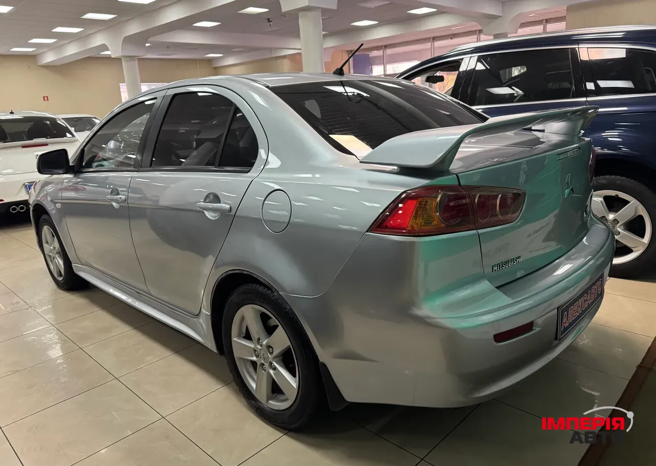 Mitsubishi Lancer - фото 2