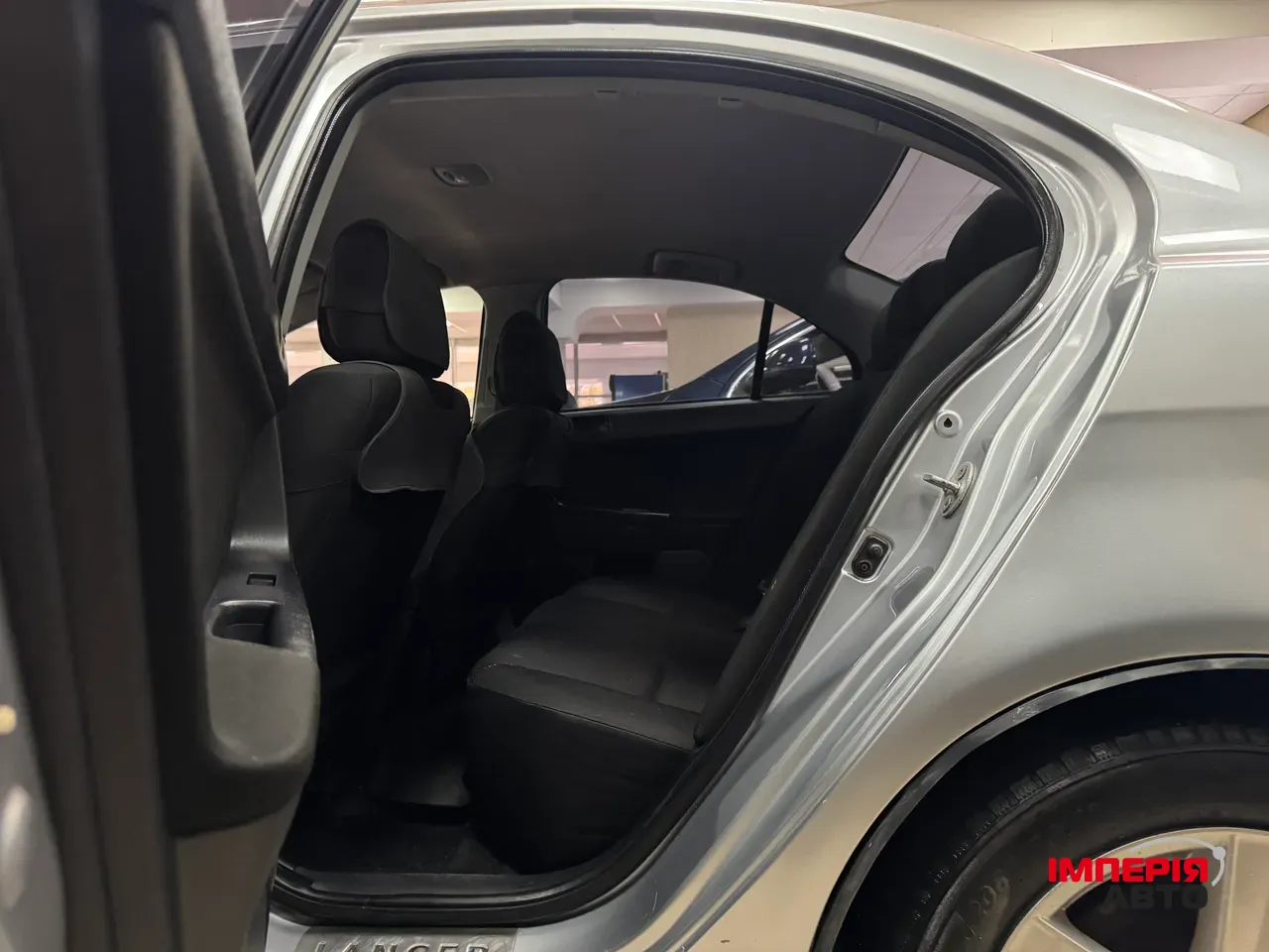 Mitsubishi Lancer - фото 8