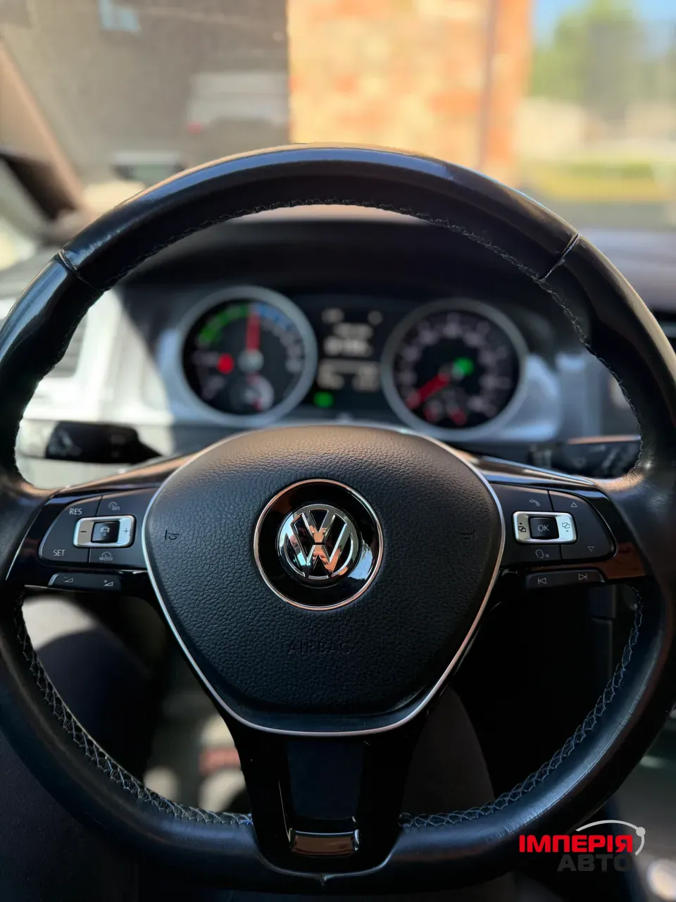 Volkswagen Golf - фото 2