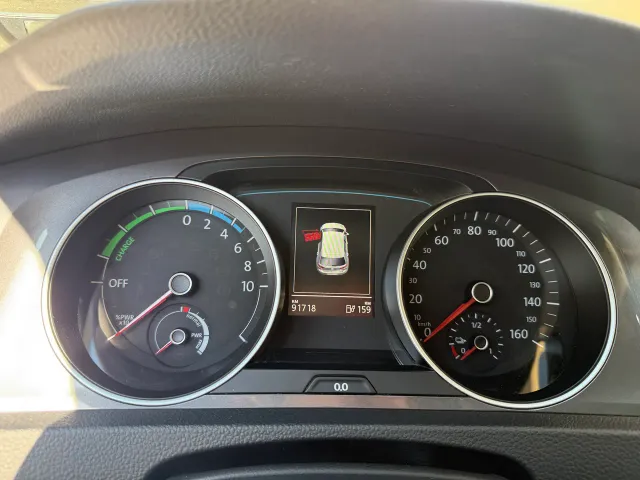 Volkswagen Golf - фото 5