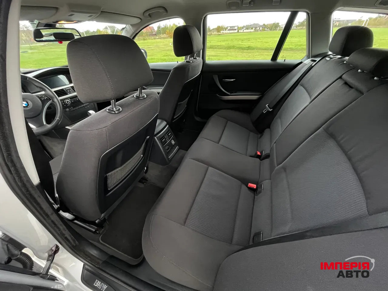 BMW 3 серії - фото 37