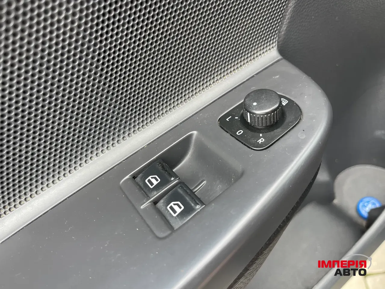 Volkswagen Golf - фото 31