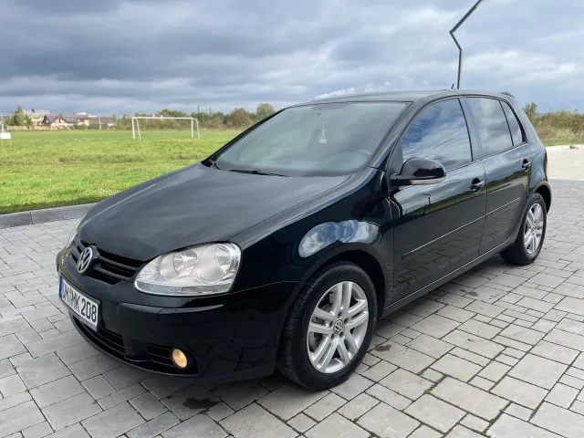 Volkswagen Golf - фото 3