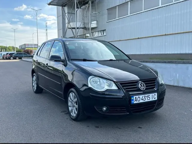 Volkswagen Polo - фото 1