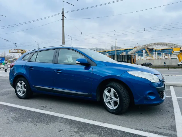 Renault Megane - фото 5