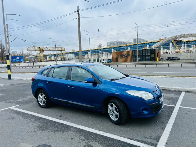 Renault Megane - фото 4