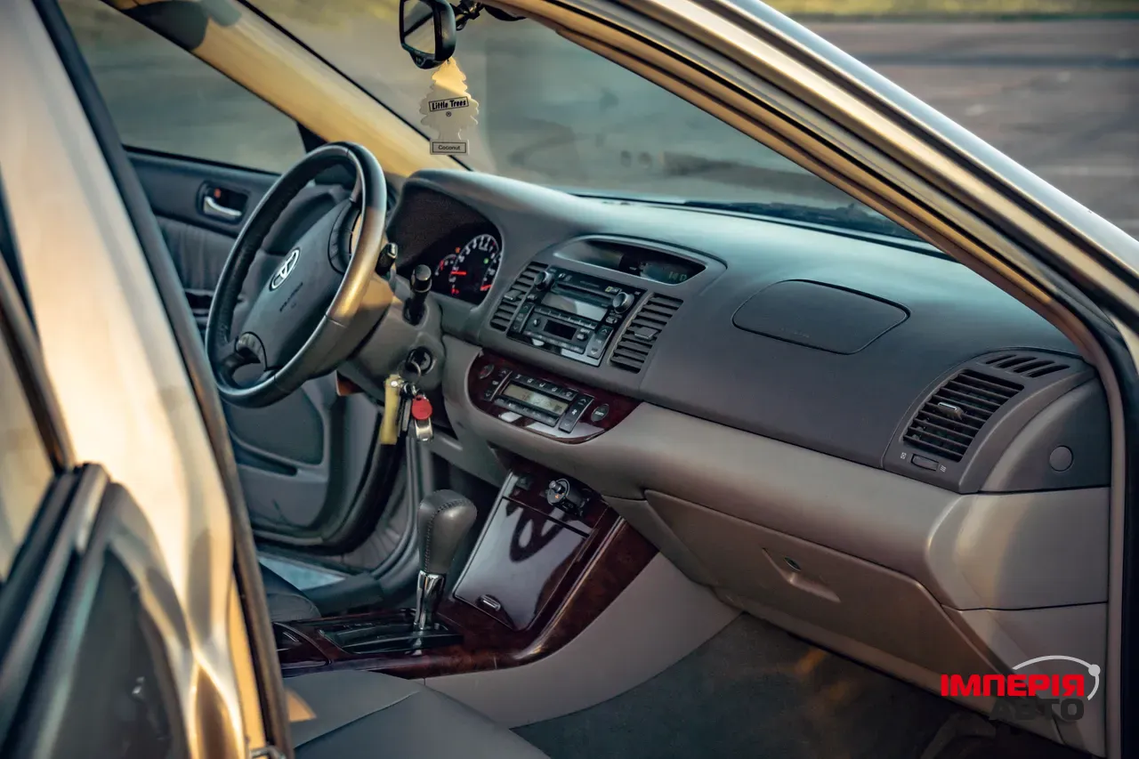 Toyota Camry - фото 11