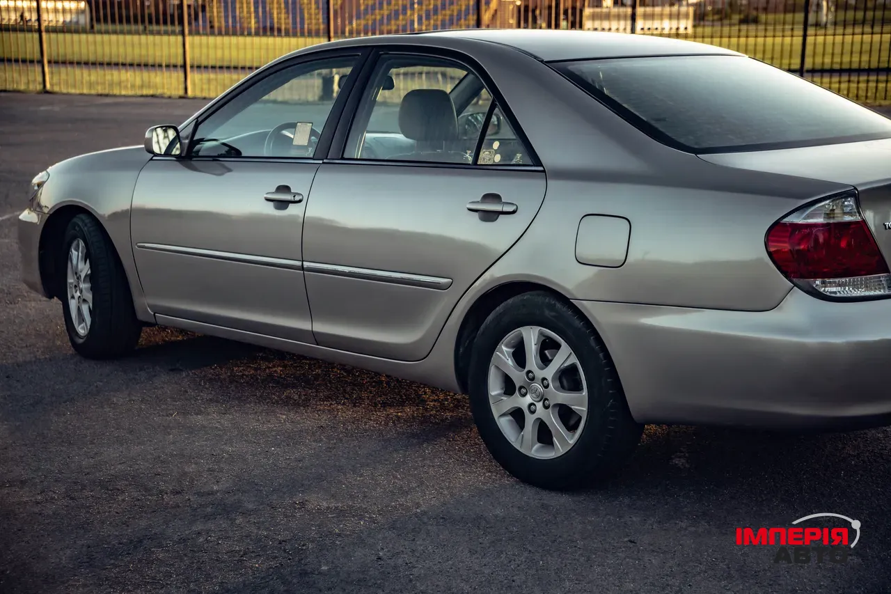 Toyota Camry - фото 7