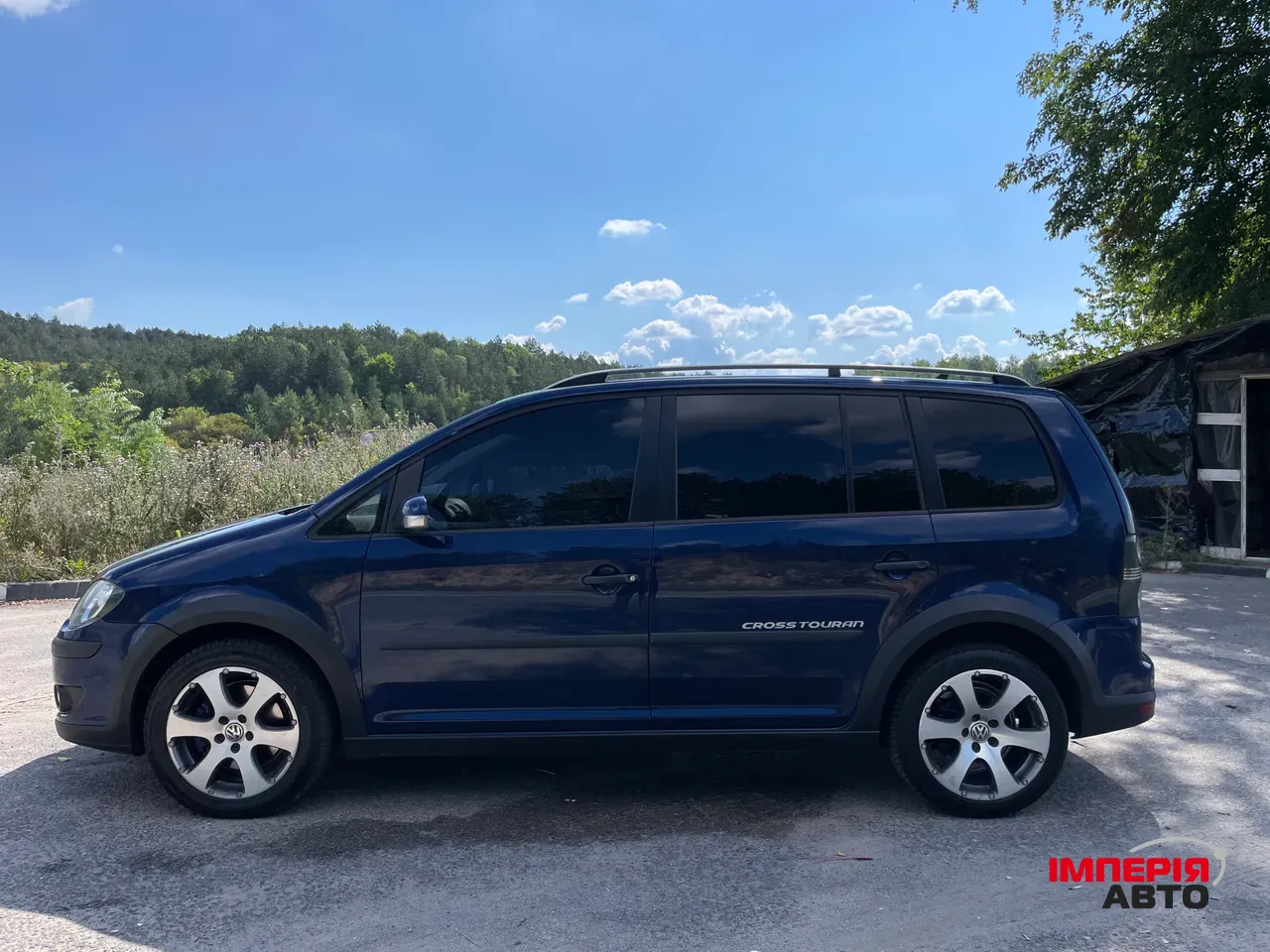 Volkswagen Touran - фото 8