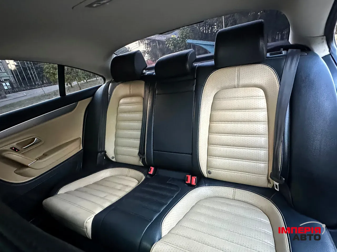 Volkswagen Passat CC - фото 11