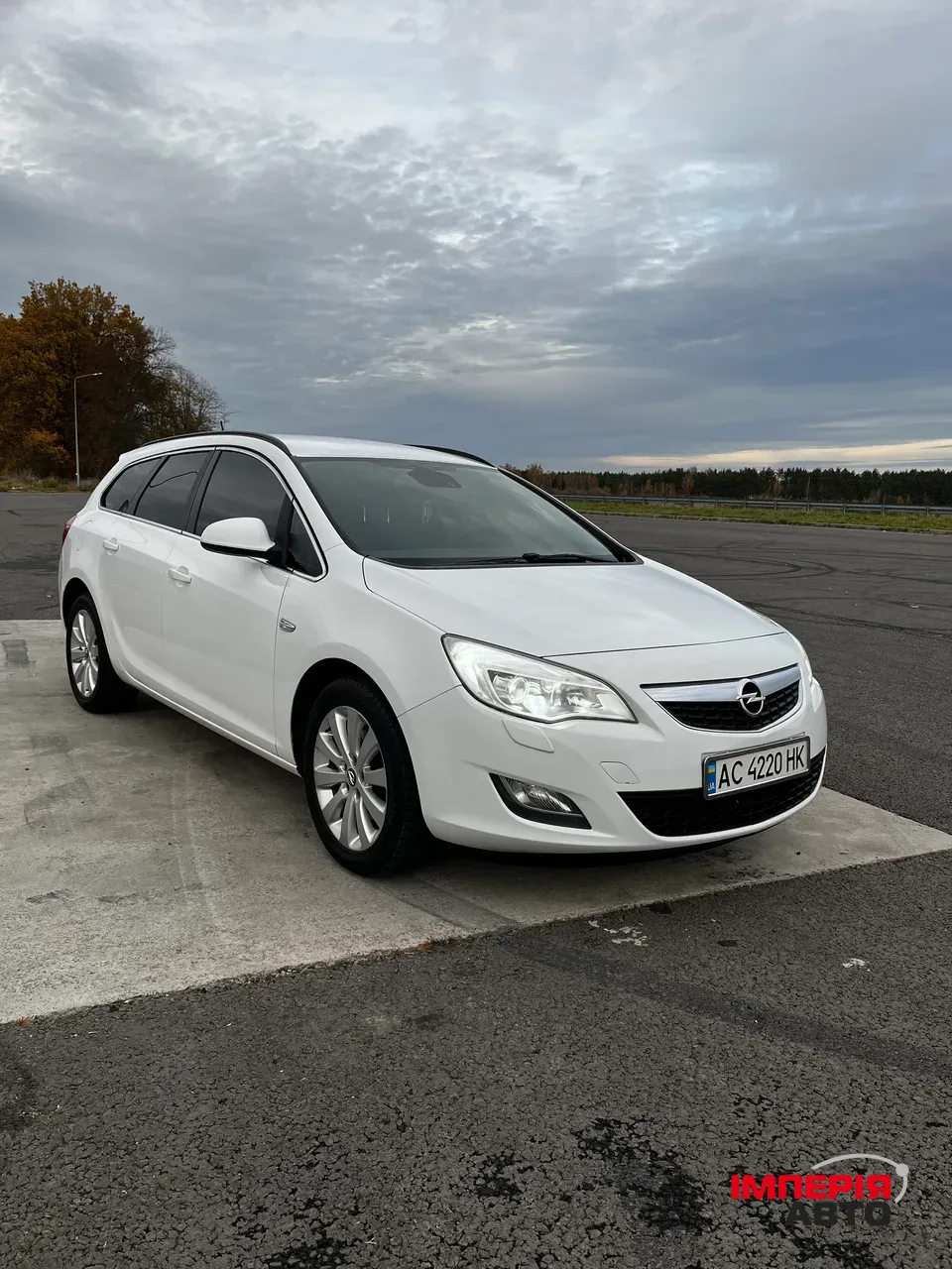 Opel Astra - фото 1
